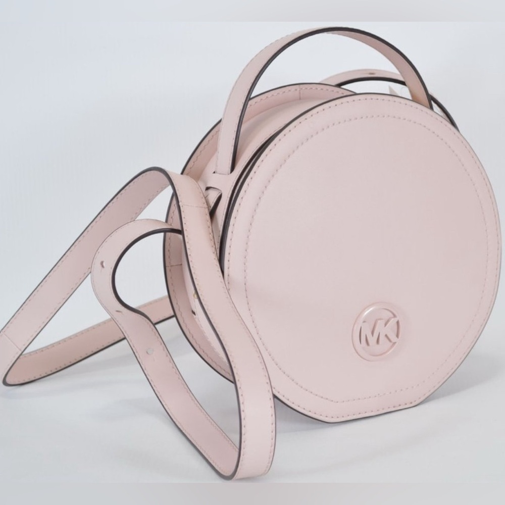 NWOT Michael Kors Aidy Medium Leather Canteen Crossbody Bag Powder Plush - Picture 1 of 13